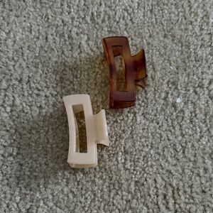 Set of Two Hair Clips in Cream and Brown